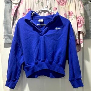 Nike crop sweatshirt worn twice great condition